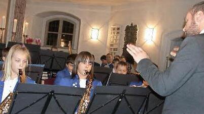 Das Nachwuchsblasorchester "Windspiel" ist ein Gewinn für die heimischen Musikvereine. Fotos: Horst Schneider