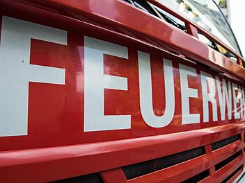 Die Feuerwehr musste am Sonntagmorgen zu einer brennenden Toilette ausrücken. Symbolfoto: Pixabay.de