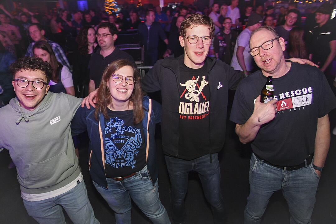 Die Kultband live im MCT