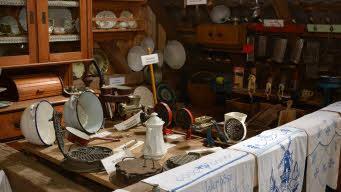 Viel zu sehen gab es in der Museumsscheune. Foto: Björn Hein