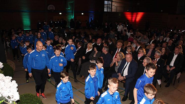 Die E- und F-Jugend der Spielvereinigung Etzelskirchen gewann 2017 verschiedene Meistertitel  Evi Seeger