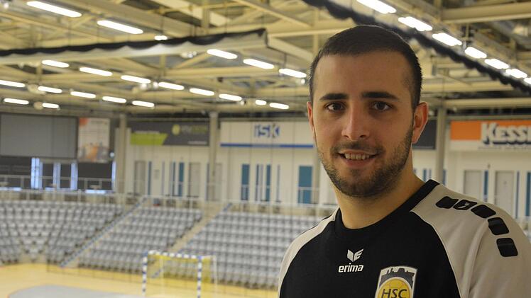 Der Neue in seinem neuen Wohnzimmer: Milos GrozdanicTobias Herrling
