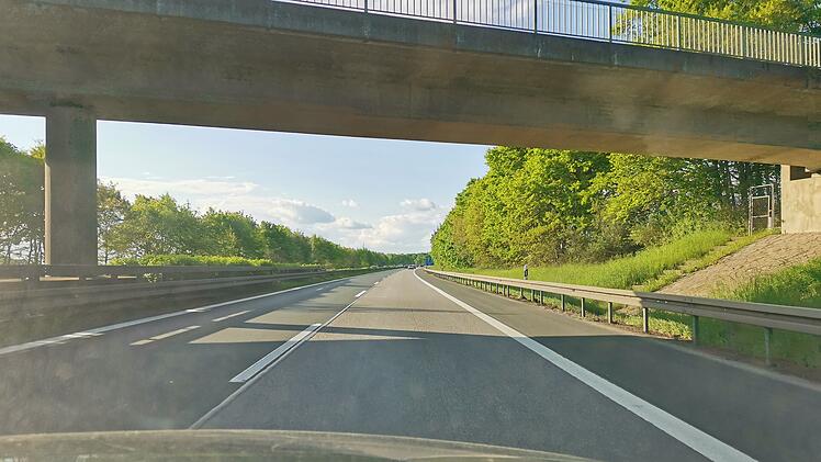 Kitzingen: Arbeiten auf B22 bei A3-Anschlussstelle Schwarzach - Verkehr eingeschränkt