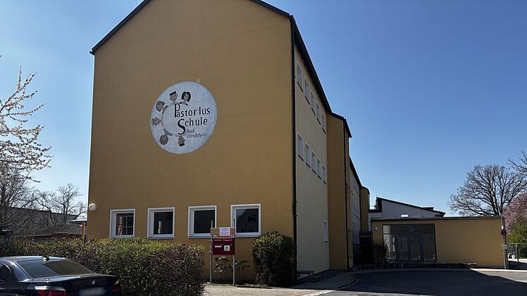 Einbrecher verwüsten zwei Schulen in Bad Windsheim