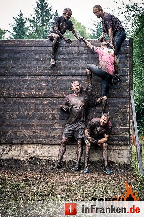 Tough Mudder_Berlin Walls (2)