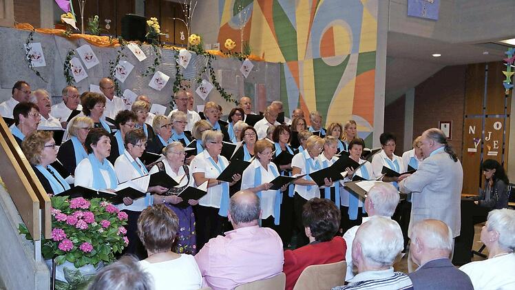 Der Gemeinschaftschor aus Mittelehrenbach und Baiersdorf