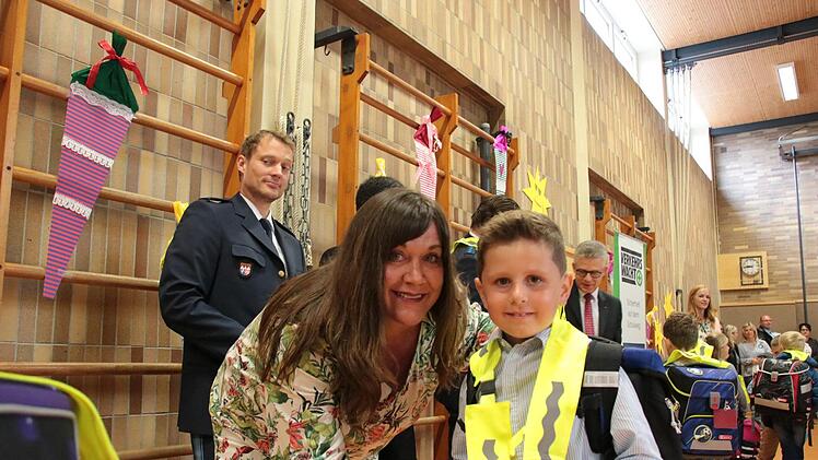 Eindrücke vom Auftakt in der Grundschule Poppenlauer. Foto: Ralf Ruppert