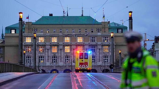 Sch&uuml;sse an Prager Universit&auml;t