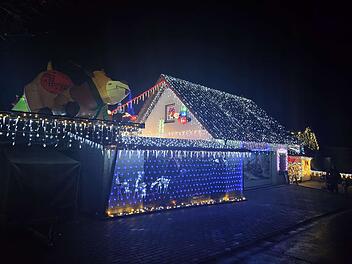 Drügendorfer Weihnachtshaus eröffnet - "unglaublich emotional"