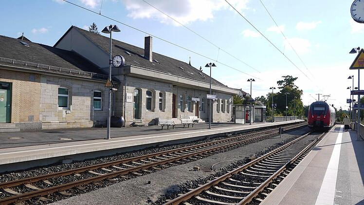 Nach der Grenzöffnung aber wurde die Verbindung rasch wieder hergestellt. Foto: Berthold Köhler