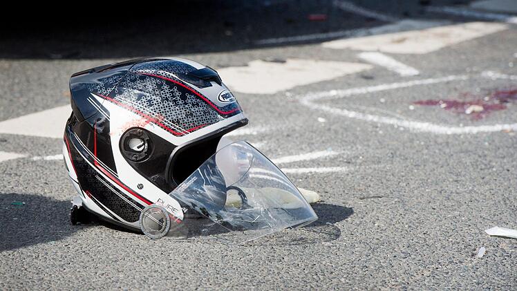 Der 69-J&auml;hrige wurde durch den Unfall schwer verletzt. Symbolfoto: Julian Stratenschulte/dpa