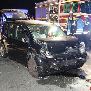 Drei Verletzte bei schwerem Unfall in Haarbrücken