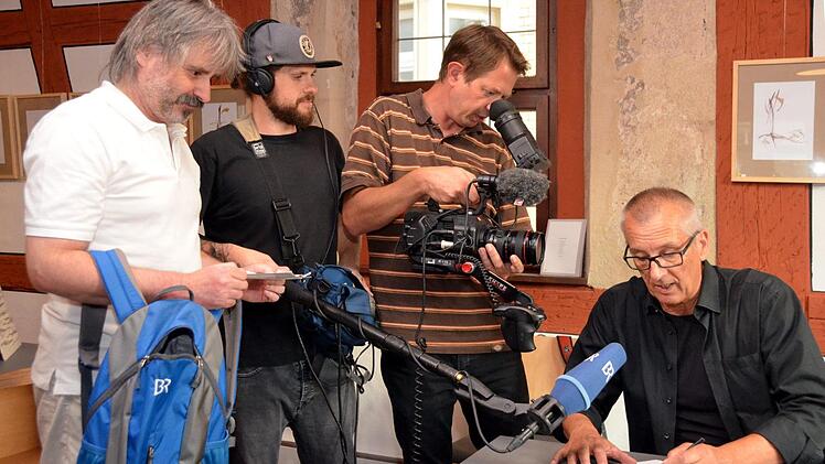 Der English Folk Club soll GEMA-Gebühren nachzahlen. Das fand auch ein Team des Bayerischen Rundfunks sehenswert.
