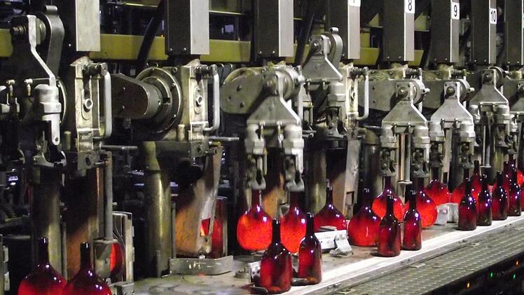 Die Glasproduktion ist ein wichtiges Standbein der Industrie am Rennsteig. Foto: Archiv/Jutta Rudel