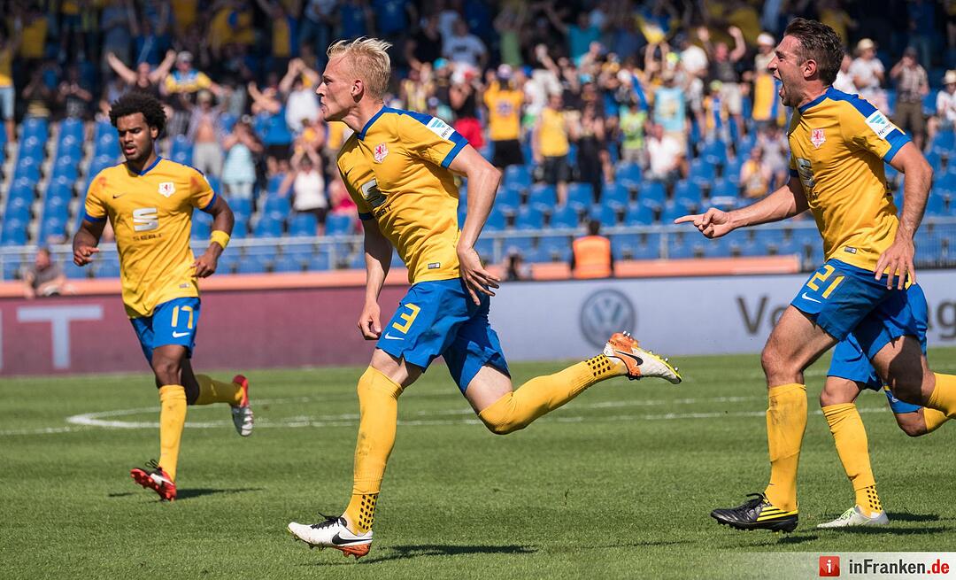 Der 1. FC Nürnberg geht mit 6:1 bei Eintracht Braunschweig unter