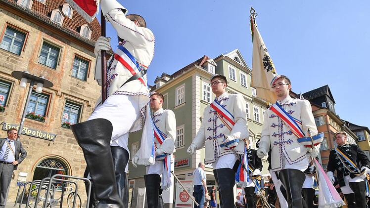 Impressionen vom Einzug am Freitagnachmittag.  Foto: Ronald Rinklef