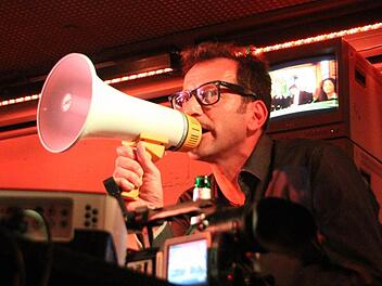 Ahmet Oezer, Erfinder und Moderator von "Radio Influenza".