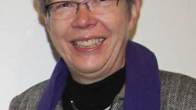 Dekanin Dorothea Richter hofft, dass sich ehrenamtliche Helfer finden. "Die Hauptamtlichen können die Hilfe, die die Asylbewerber bräuchten, gar nicht leisten. Früher hatten wir einen Förderkreis. Der Bedarf ist groß", so Richter.