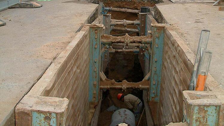 Wer muss für die notwendige Kanalsanierung mehr bezahlen: Ludwigschorgast oder Kupferberg? Diese Frage beschäftigt derzeit die Gremien in beiden Gemeinden. Foto: Archiv