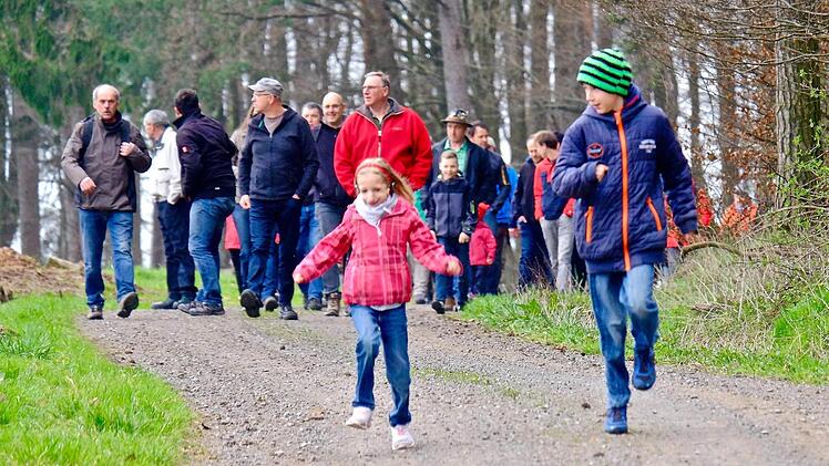 Grenzgang zwischen Völkersleier und Dittlofsroda. Foto: Gerd Schaar