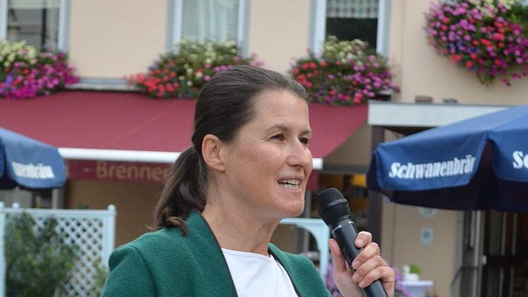 Christiane Meyer bei der Begrüßung Foto: Sonja Hoffmann