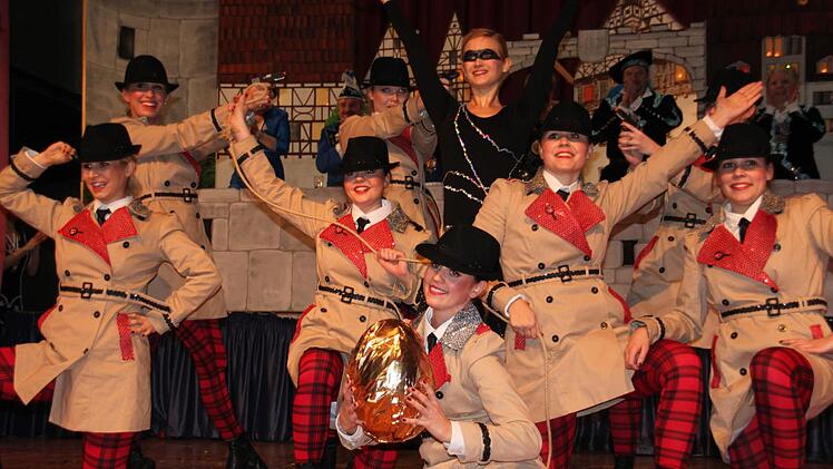 Die Tanzgruppe "Generation 2" aus Hirschaid mit ihrem Showtanz "Golden Ei".