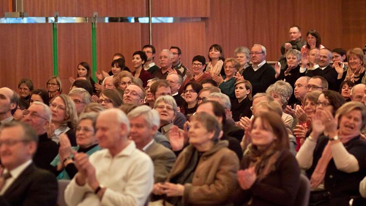 Begeisterten Applaus gab's schon zur Pause.