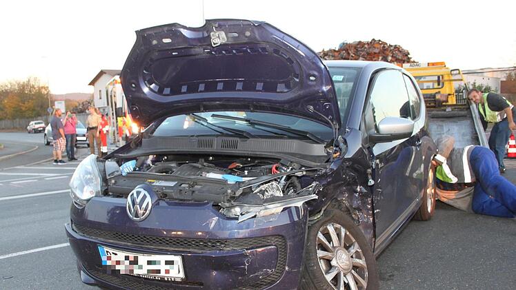 Der  VW der Unfallverursacherin.