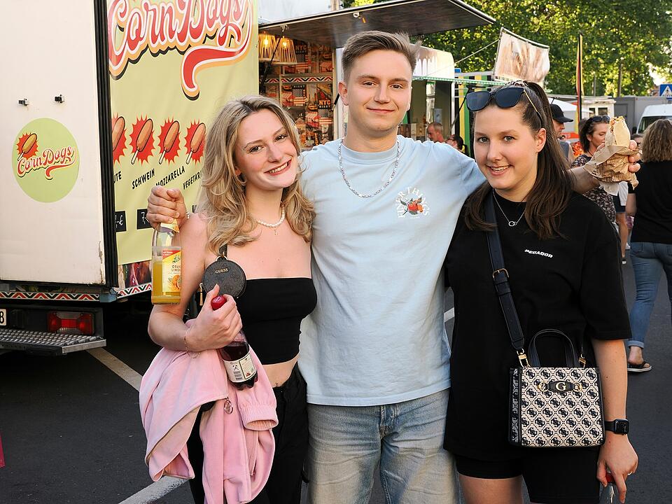 Burger, BBQ und Spezialitäten aus verschiedenen Ländern!