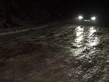 Eis, Blitzeis, Glätte-Unfall, Glatteis, vereiste Fahrbahn