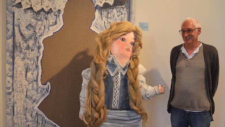 "Aus dem Rahmen gefallen" heißt die Arbeit der deutschen Künstlerin Petra Krischke, die symbolisch für die diesjährige Sonderausstellung des Museums der Deutschen Spielzeugindustrie während des Festivals stehen kann, wie Museumsleiter Udo Leidner-Haber findet.Rainer Lutz