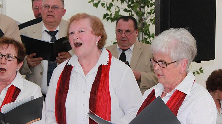 Ein Teil des Gesangvereins Eyrichshof unter der Leitung von Alfred Schröder: Konrad Appel, Foto: Becht