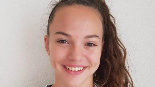 Jule Betz vom FC 05 Schweinfurt muss derzeit mit dem Fußball pausieren - aber nicht wegen Corona, sondern wegen einer Verletzung. Foto: André Betz