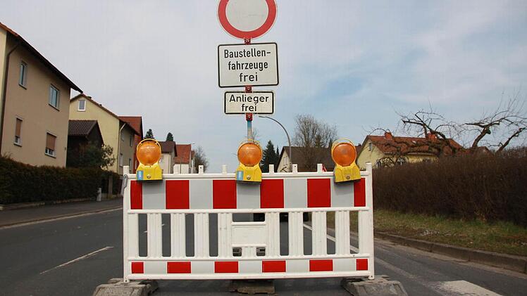 Noch bis Anfang Juni ist die Bundesstraße nach Bad Kissingen hinein ab der Ortsmitte Arnshausen gesperrt. Foto: Ralf Ruppert