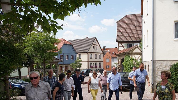 Rundgang durch FuchsstadtFoto: Arkadius Guzy