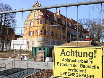 24 positive Corona-Fälle gab es auf dieser Baustelle in Mainleus. Es wird damit gerechnet, dass alle Betroffenen sich mit der britischen Mutation infiziert haben. Foto: Jürgen Gärtner