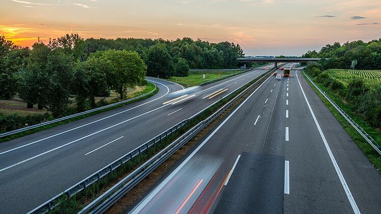 Autobahn, Auto, Fahren