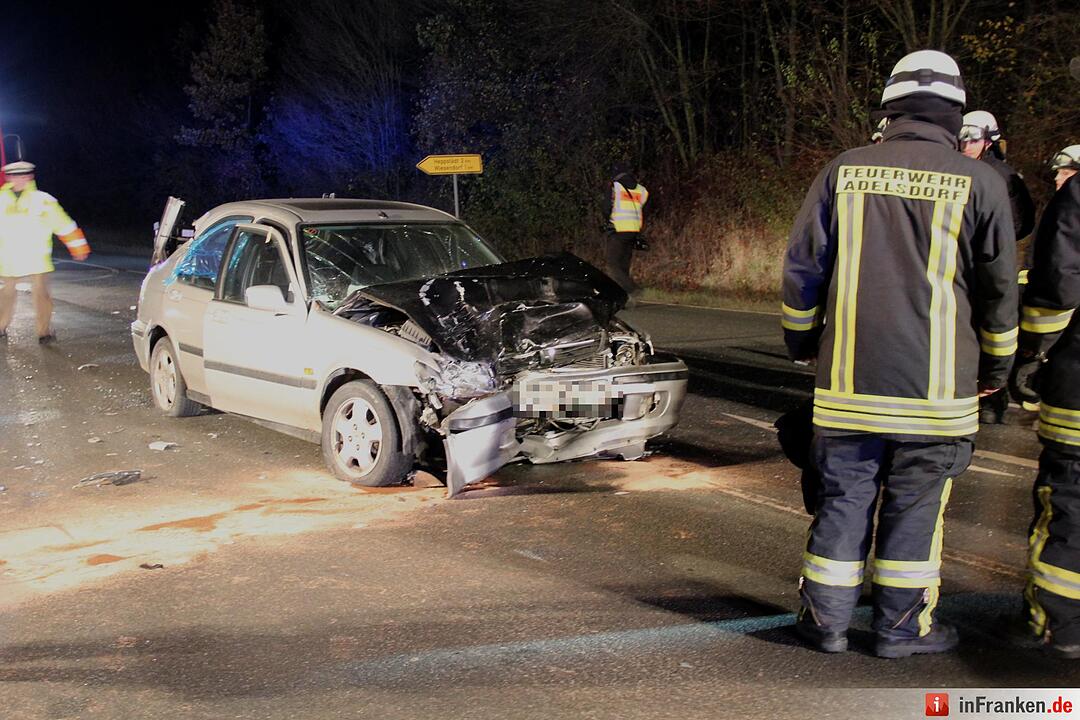 Unfall bei Adelsdorf fordert zwei Verletzte