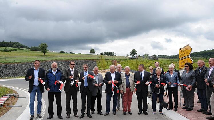 Die Ortsumgehung von Oberzell ist eröffnet.  Foto: Daniel Krenzer