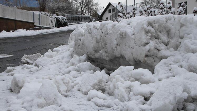 Wintereinbruch in Bad Brückenau. Foto: Ulrike Müller