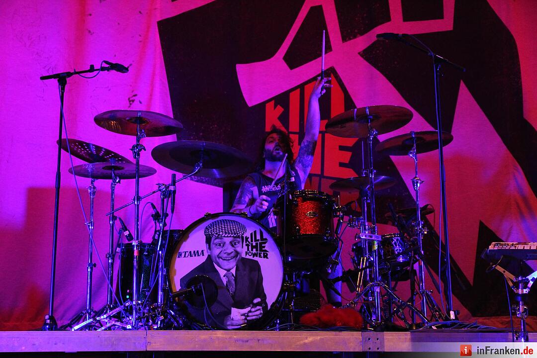 RIP15 - Skindred