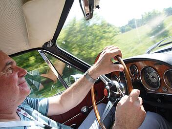 570 Kilometer hat Thomas Malz seinen Oldtimer bei der Sachs Franken Classic durch wunderschöne Landschaften gesteuert. Arkadius Guzy
