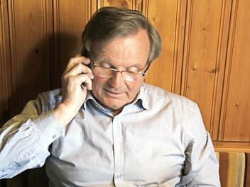 Reinhardt Seeber ist deutlich in seinem Amt als Bürgeremister bestätigt worden. Foto: Galster