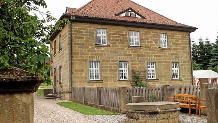 Die "alte Schule" in Lichtenstein dient heute als Dorfgemeinschaftshaus. Fotos: Günther Geiling