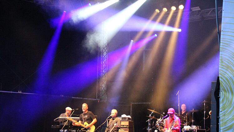 Die Spider Murphy Gang beim HUK-Coburg-Open-Air-Sommer im Tambacher SchlosshofMarieke Fiala