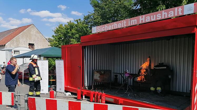Häusliche Brandfällen  wurden simuliert. Foto: Matthias Nöth
