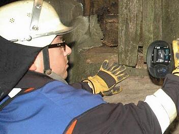 Eine eigene Wärmebildkamera wird für die Feuerwehren der Gemeinde Oerlenbach gekauft. Unser Bild zeigt die Wärmebildkamera der Bad Kissinger Feuerwehr.  Foto: Archiv/Peter Rauch