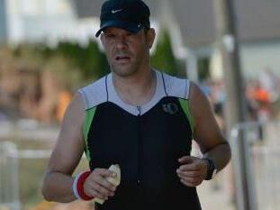 Gerhard Hofer geht am Sonntag zum sechsten Mal beim Medwork-Triathlon an den Start. Fotos: privat