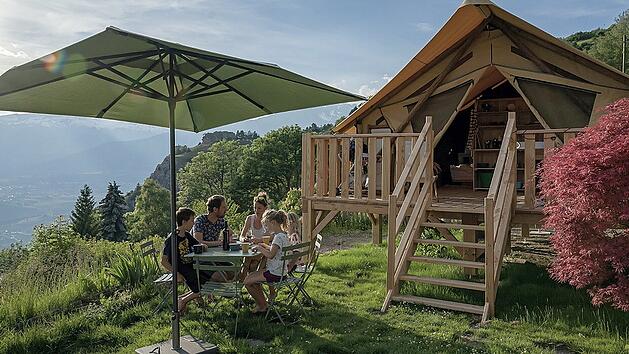 Safari Lodges im GlampingPark Schloss Thurn