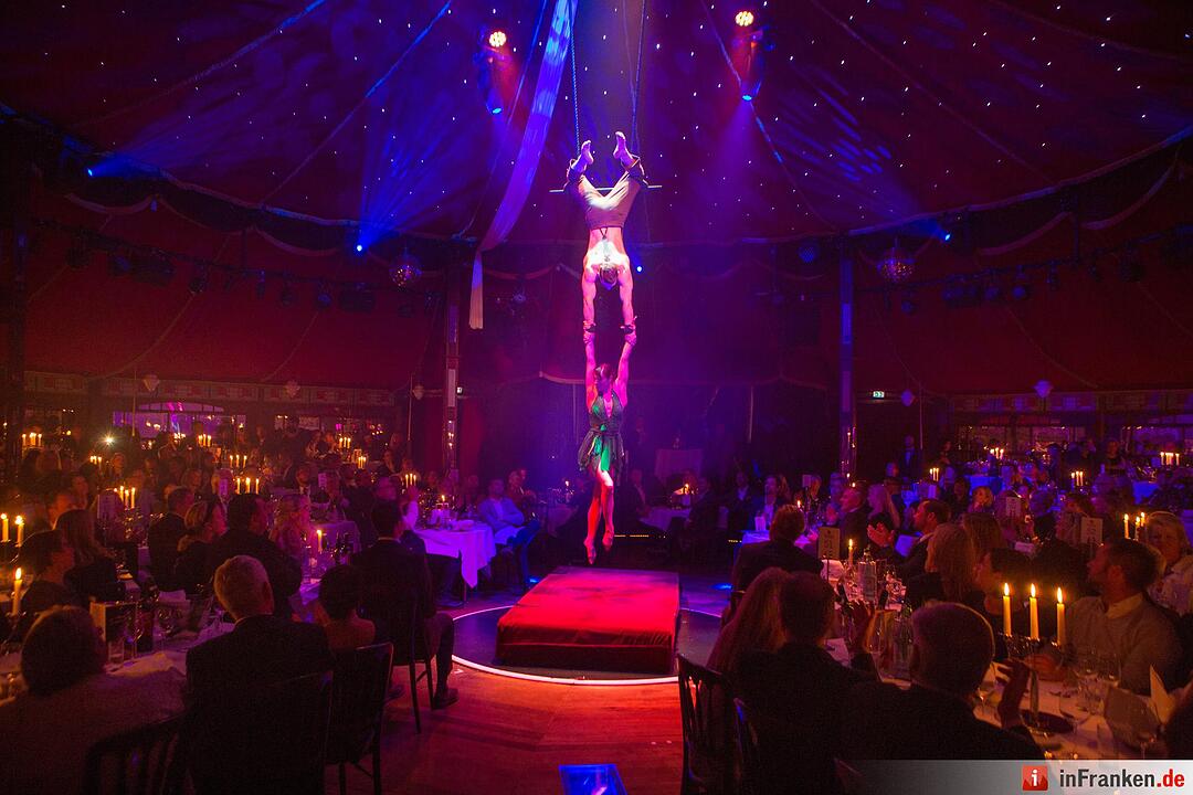 Premiere des Alexander Herrmann Palazzo in Nürnberg - Dinner-Show startet in die siebte Spielzeit